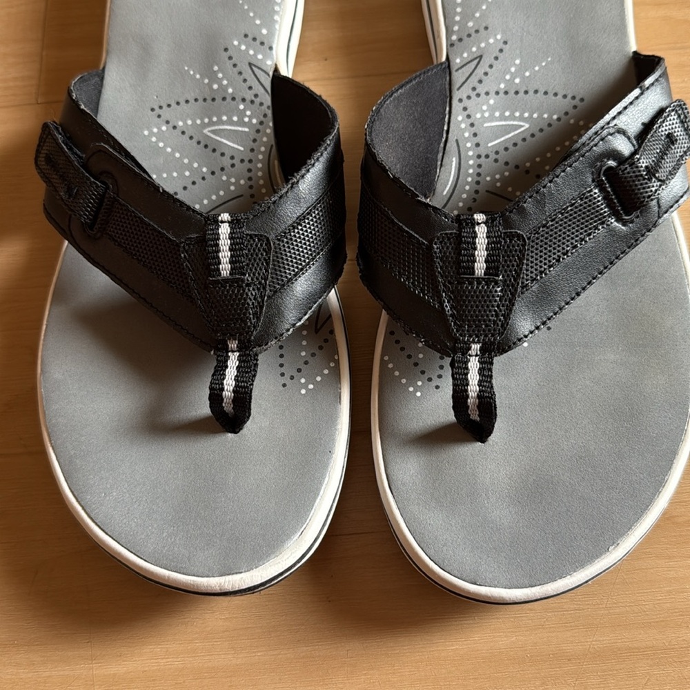 EARTH SPIRIT ELOY BLACK WOMENS THONG CUSHION SANDALS / FLIP FLOPS CASUAL SIZE 11